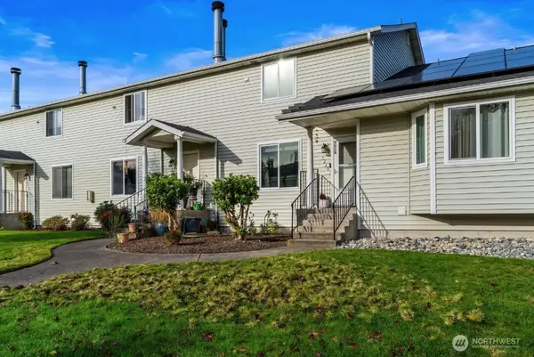 32603 4th Place S #23 E, Federal Way, WA 98003