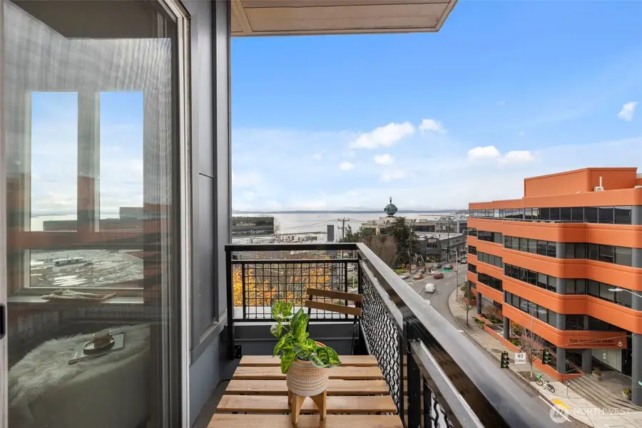 3104 Western Avenue #620, Seattle, WA 98121 - Image #2