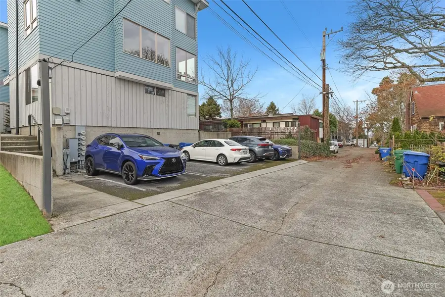1612 SW California Avenue #D, Seattle, WA 98116 - Image #3