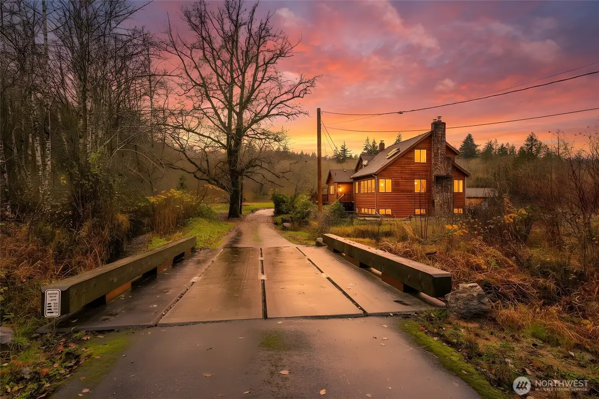 8718 Sidney Road Sw, Port Orchard, WA 98367 - Image #1