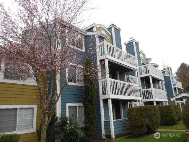 22831 S 30 Avenue S #203, Des Moines, WA 98198 - Image #2