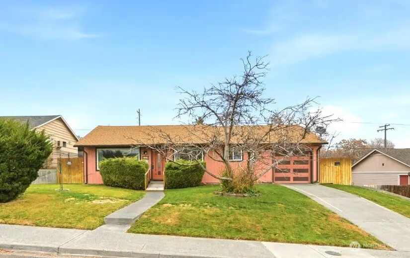 614 W Loop Drive, Moses Lake, WA 98837 - Image #1