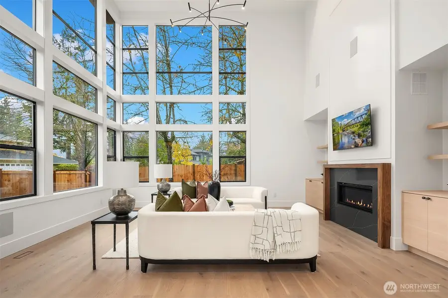 1904 169th Avenue Ne, Bellevue, WA 98008 - Image #3