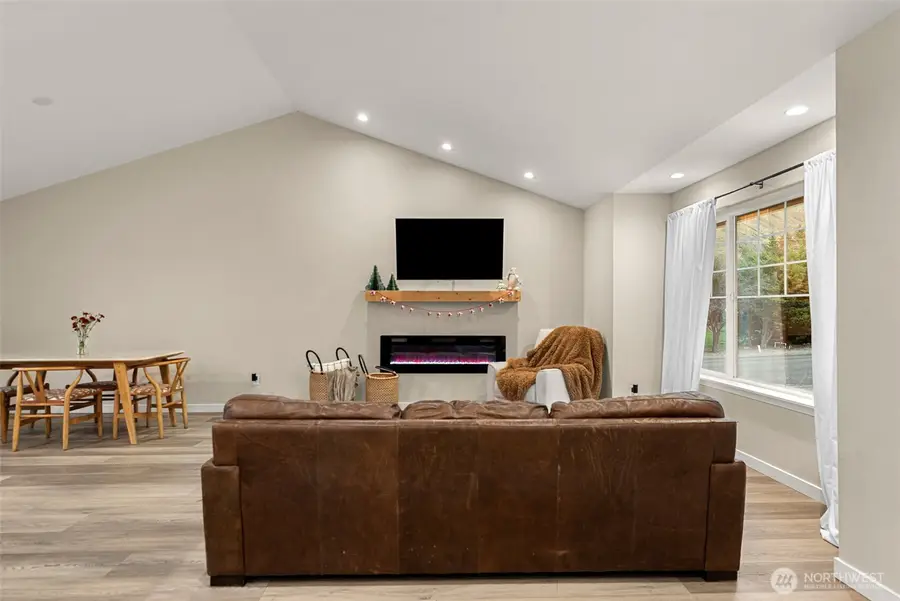 576 Saddle Rock Loop, East Wenatchee, WA 98801 - Image #3