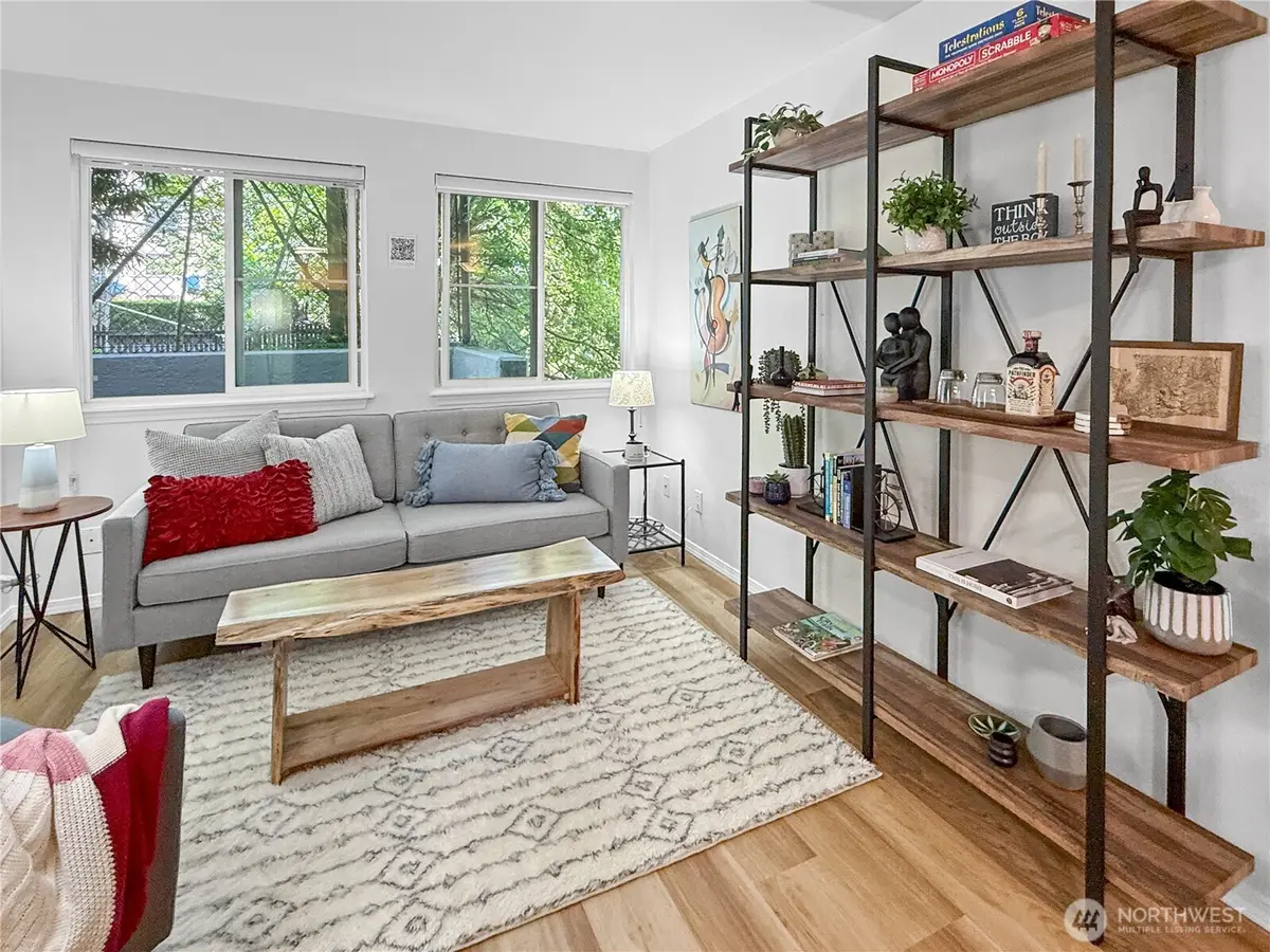 300 10th Avenue #B-105, Seattle, WA 98122 - Image #1