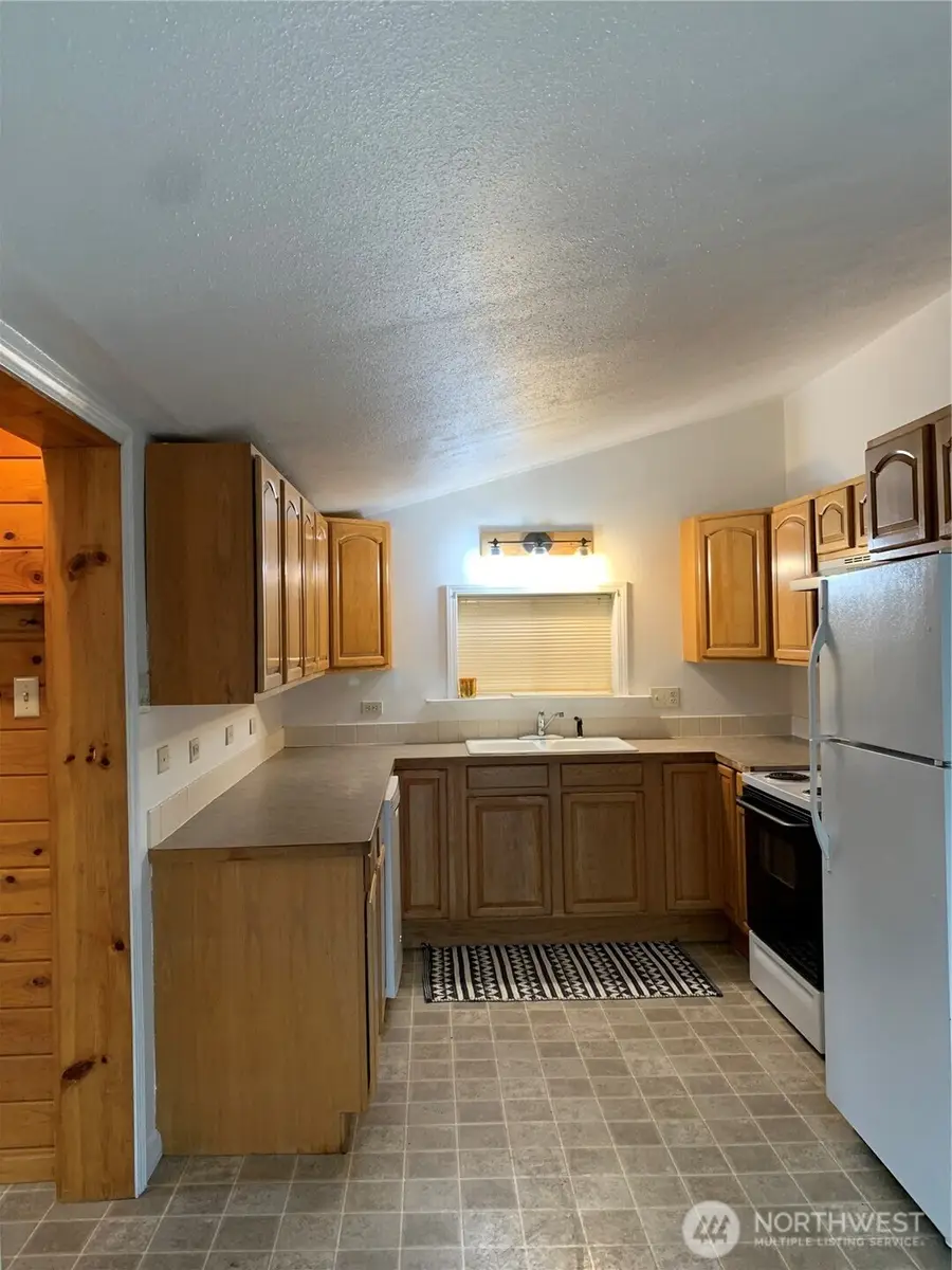 230 N Emerson, Wenatchee, WA 98801 - Image #3