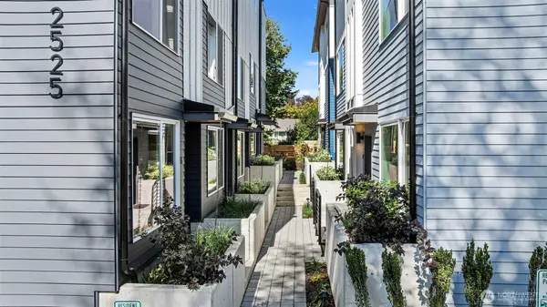 2527 29th Avenue S #C, Seattle, WA 98144