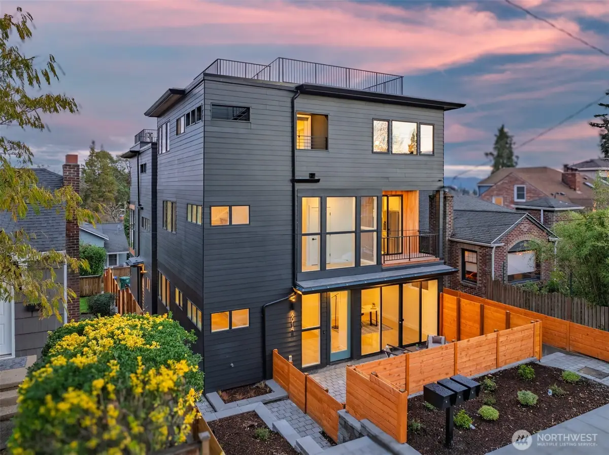 6014 35th Avenue Ne, Seattle, WA 98115 - Image #1