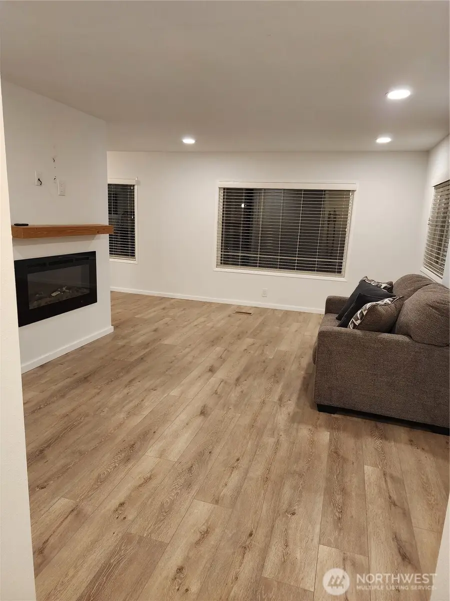 201 Union Avenue Se #43, Renton, WA 98059 - Image #2