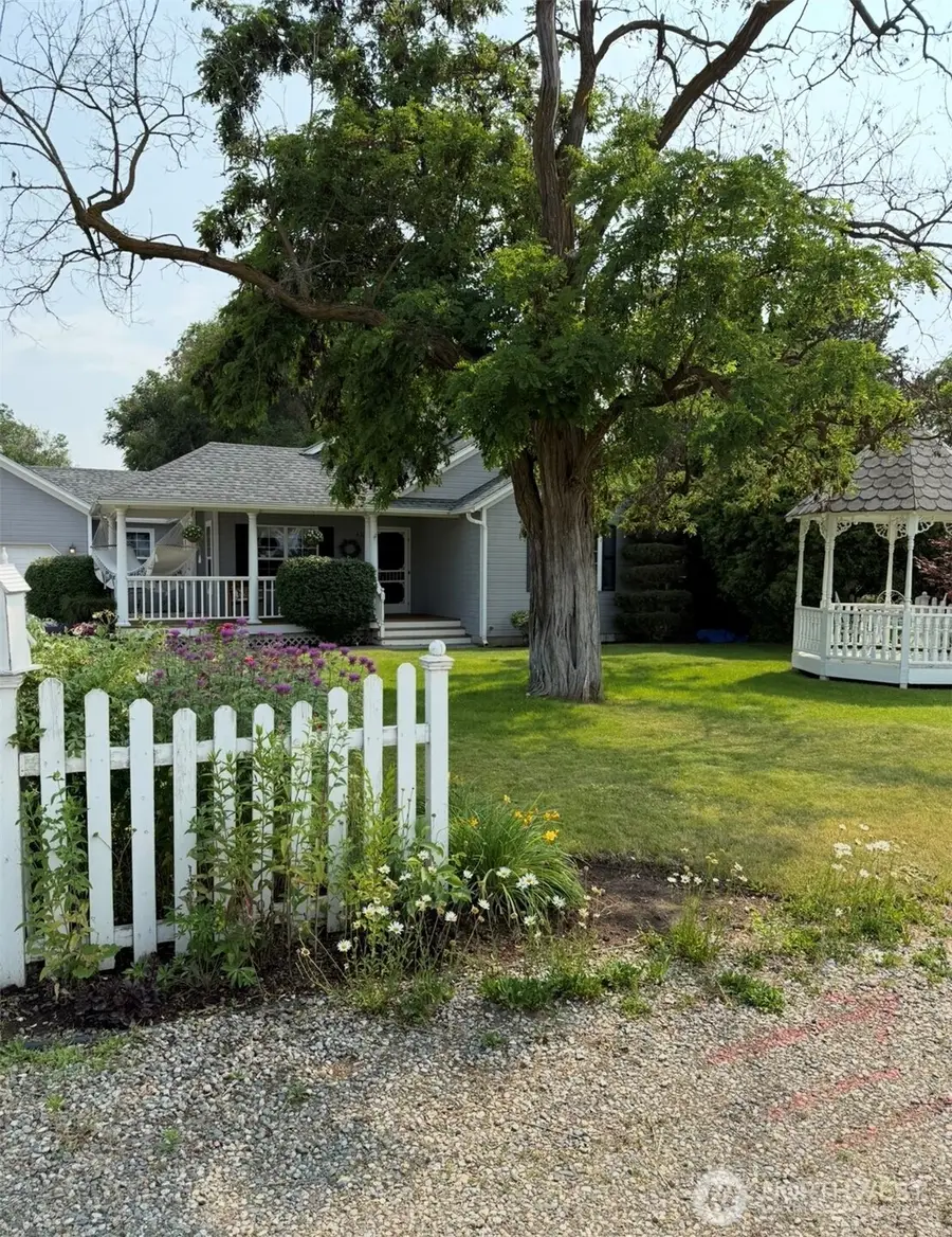 432 5th Avenue, Oroville, WA 98844 - Image #2