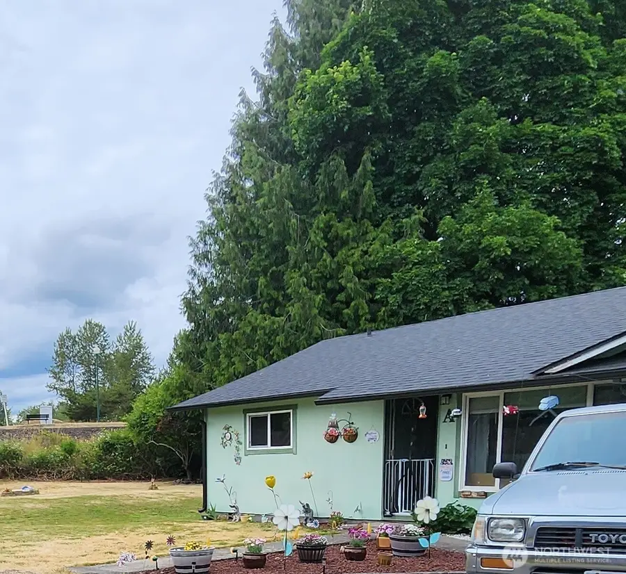 751 6th Avenue Sw, Castle Rock, WA 98611 - Image #2