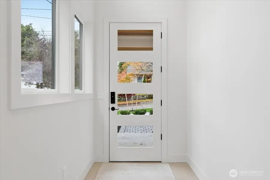 7360 22nd Avenue Nw, Seattle, WA 98117 - Image #3