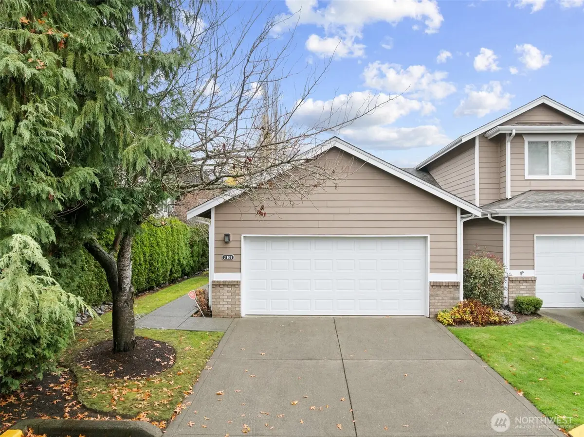 10700 SE 260th Street #J101, Kent, WA 98030 - Image #1