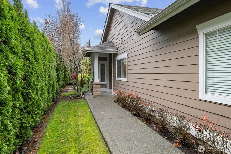 10700 SE 260th Street #J101, Kent, WA 98030 - Image #2