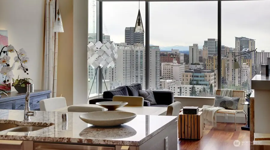 737 Olive Way #2706, Seattle, WA 98101 - Image #3