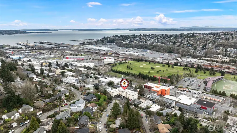 2625 13th Avenue W #302, Seattle, WA 98119 - Image #2