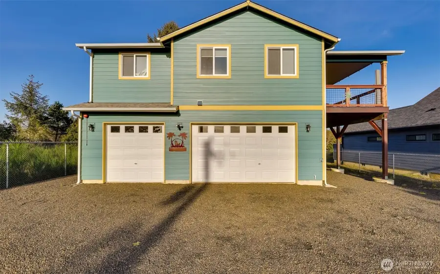 1006 Point Brown Avenue Se, Ocean Shores, WA 98569 - Image #2