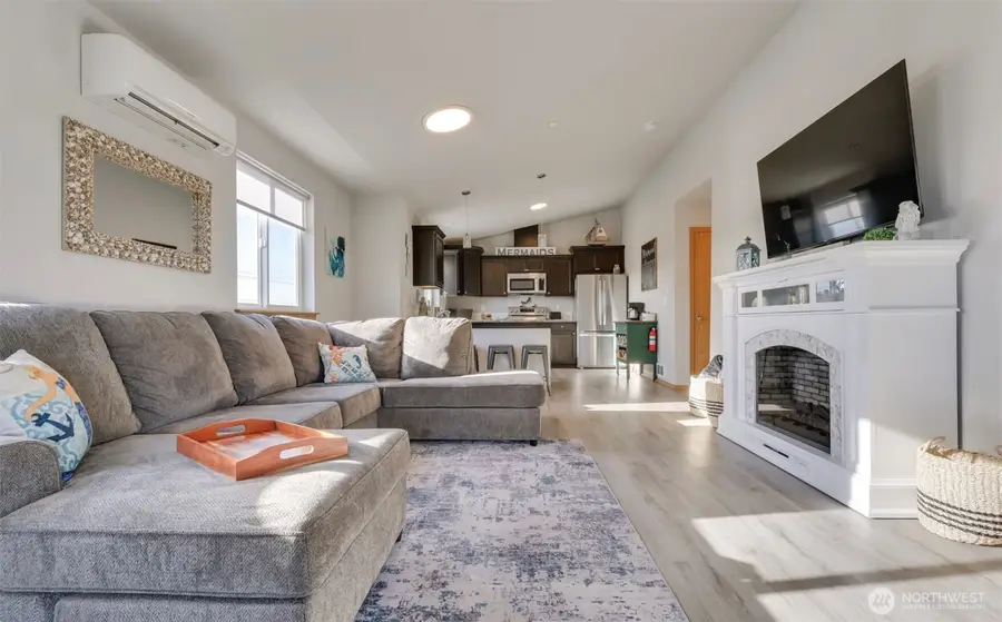 1006 Point Brown Avenue Se, Ocean Shores, WA 98569 - Image #3