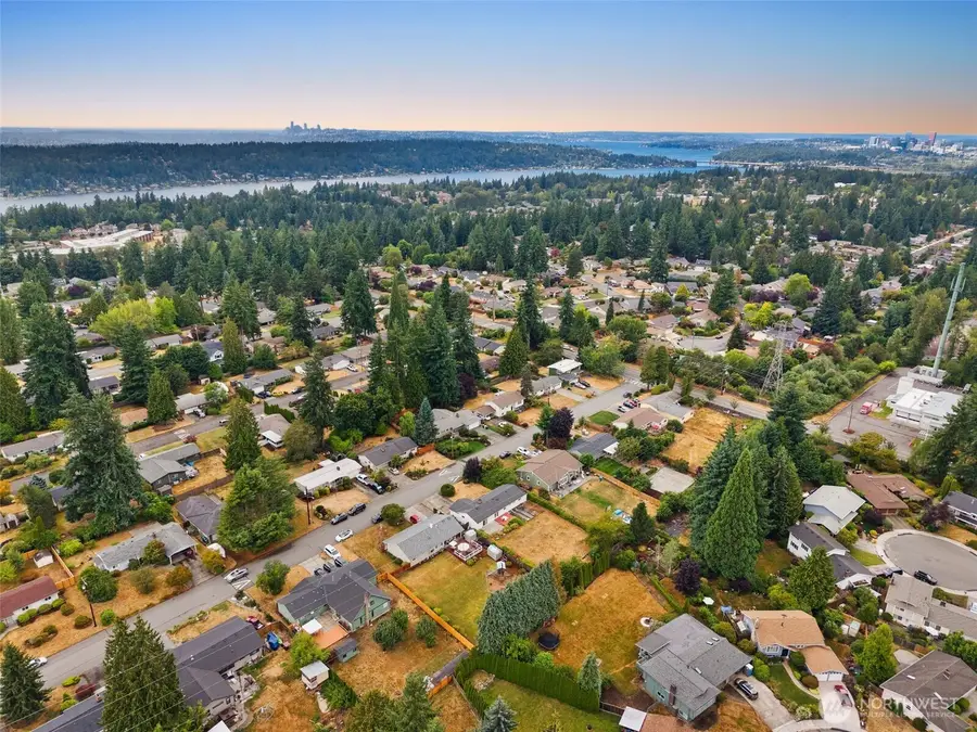 7030 123rd Avenue Se, Newcastle, WA 98056 - Image #3