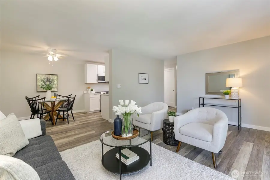13229 Linden Avenue N #509-B, Seattle, WA 98133 - Image #3