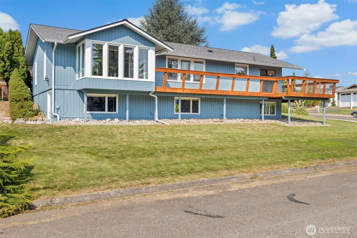 403 17th Street, Lynden, WA 98264 - Image #1