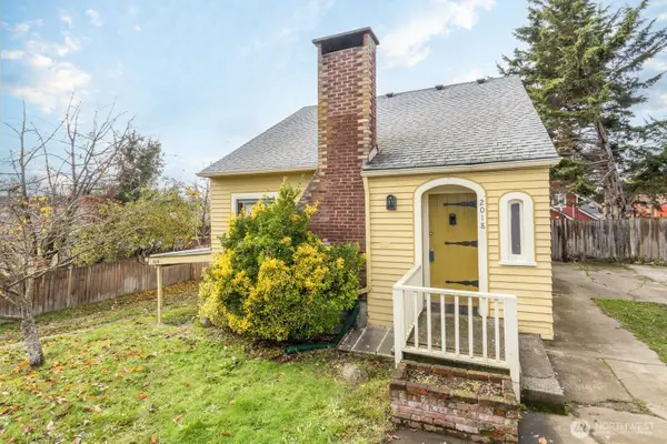 2018 11th Street, Bremerton, WA 98337