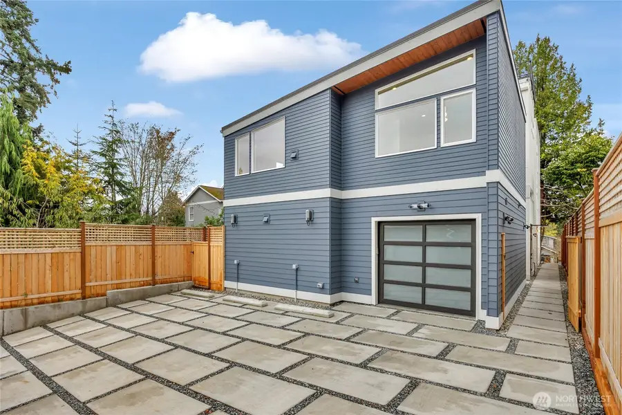 4050 32nd Avenue W, Seattle, WA 98199 - Image #2