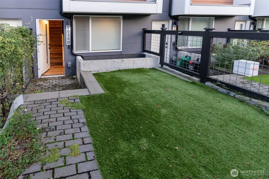 9030 18th Avenue Sw #B, Seattle, WA 98106 - Image #2