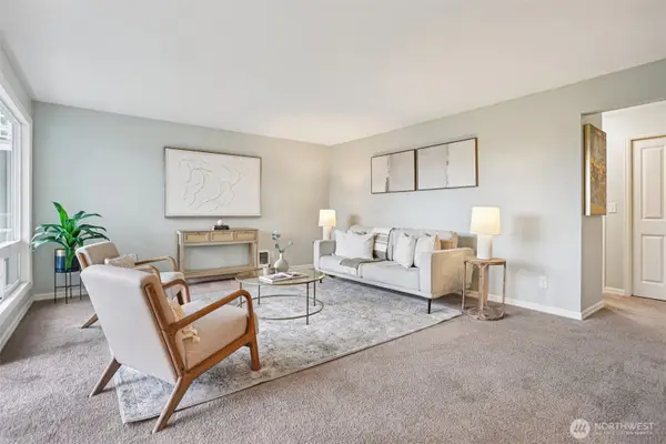 1113 Kirkland Avenue #1B, Kirkland, WA 98033