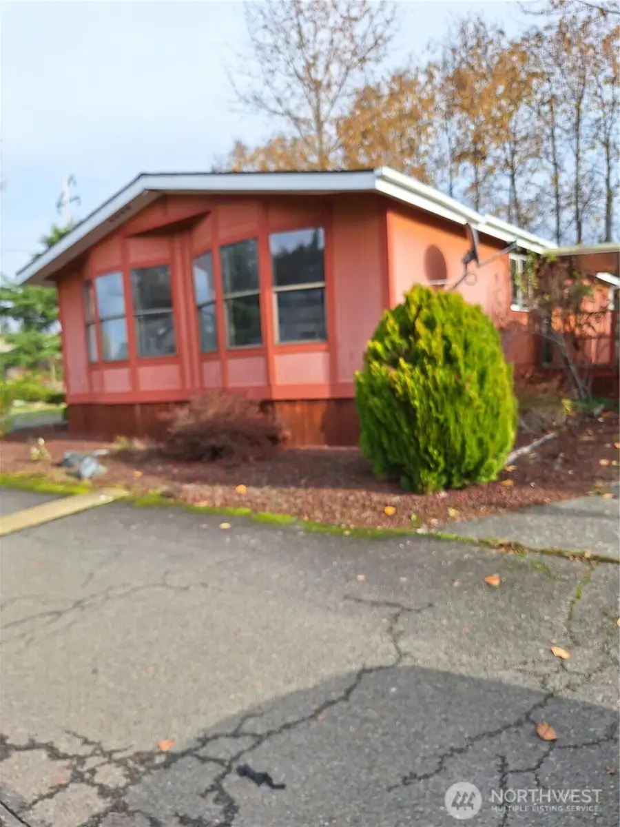 9711 12th Avenue Ct E, Tacoma, WA 98445 - Image #2