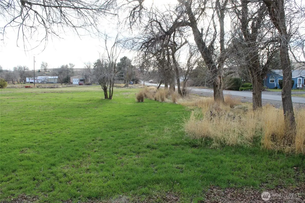 313 E Main #11-16, Lind, WA 99341 - Image #1