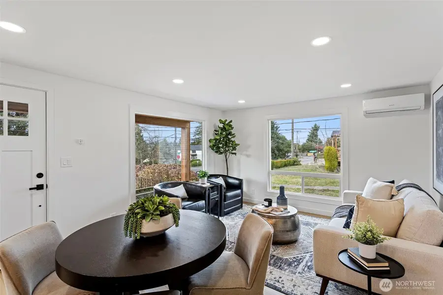 8608 16th Avenue Sw, Seattle, WA 98106 - Image #3
