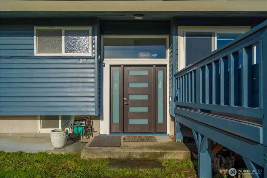 304 S 213th Street, Des Moines, WA 98198 - Image #2