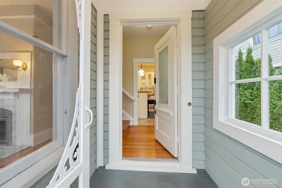 2016 14th Avenue W, Seattle, WA 98119 - Image #3