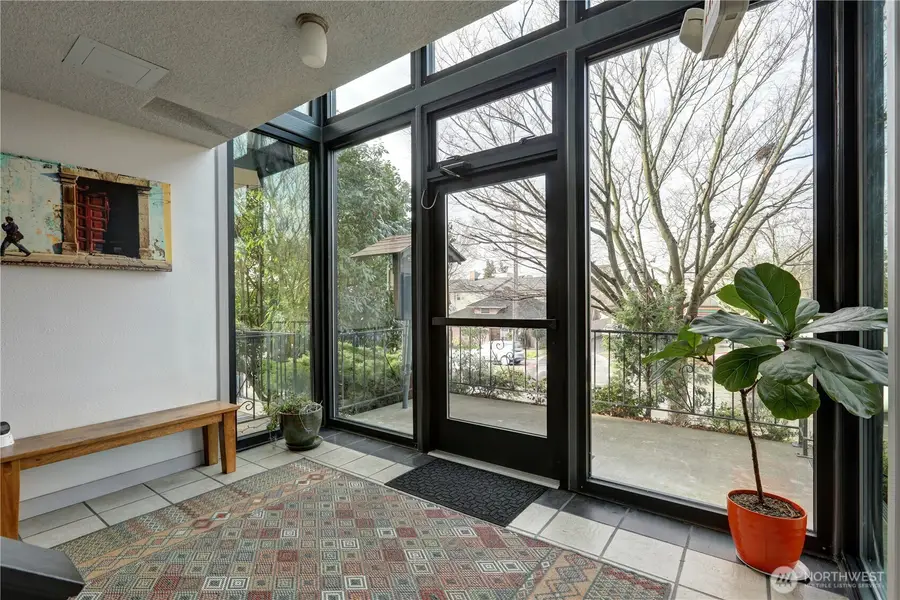 6110 24th Avenue Nw #203, Seattle, WA 98107 - Image #2