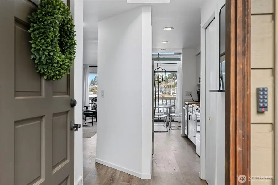 610 Lake Stevens Road, Lake Stevens, WA 98258 - Image #2