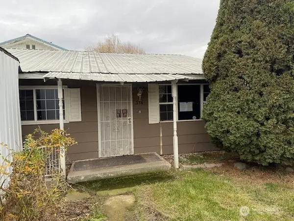 314 Liberty Avenue, Granger, WA 98932