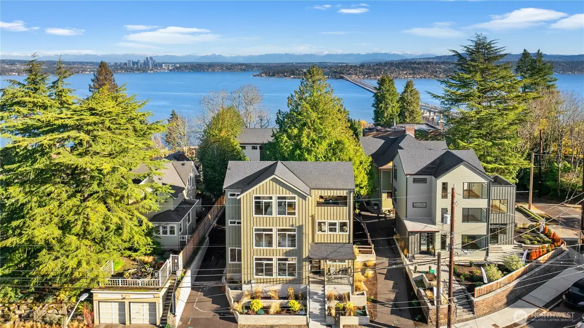 1132 31st Avenue S, Seattle, WA 98144 - Image #1