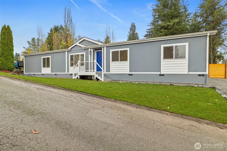 2525 SW 102nd Lane, Seattle, WA 98146 - Image #2