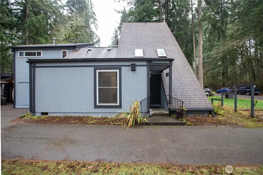 8527 Lake Forest Drive Se, Lacey, WA 98503 - Image #3