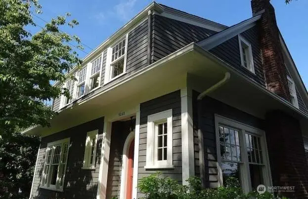 5268 18th Avenue Ne, Seattle, WA 98105 - Image #1