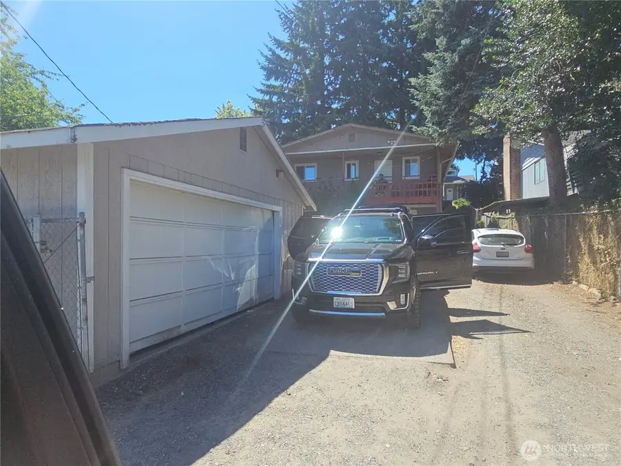 1349 S Highland Drive, Tacoma, WA 98465 - Image #3