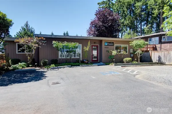 7522 221st Street, Edmonds, WA 98026