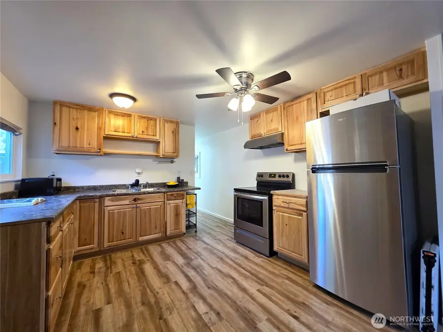 8397 Golden Valley Blvd, Maple Falls, WA 98266 - #2