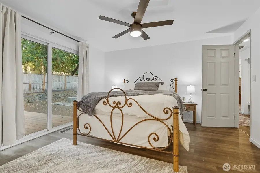 1210 Huckle Drive, Bremerton, WA 98311 - Image #2