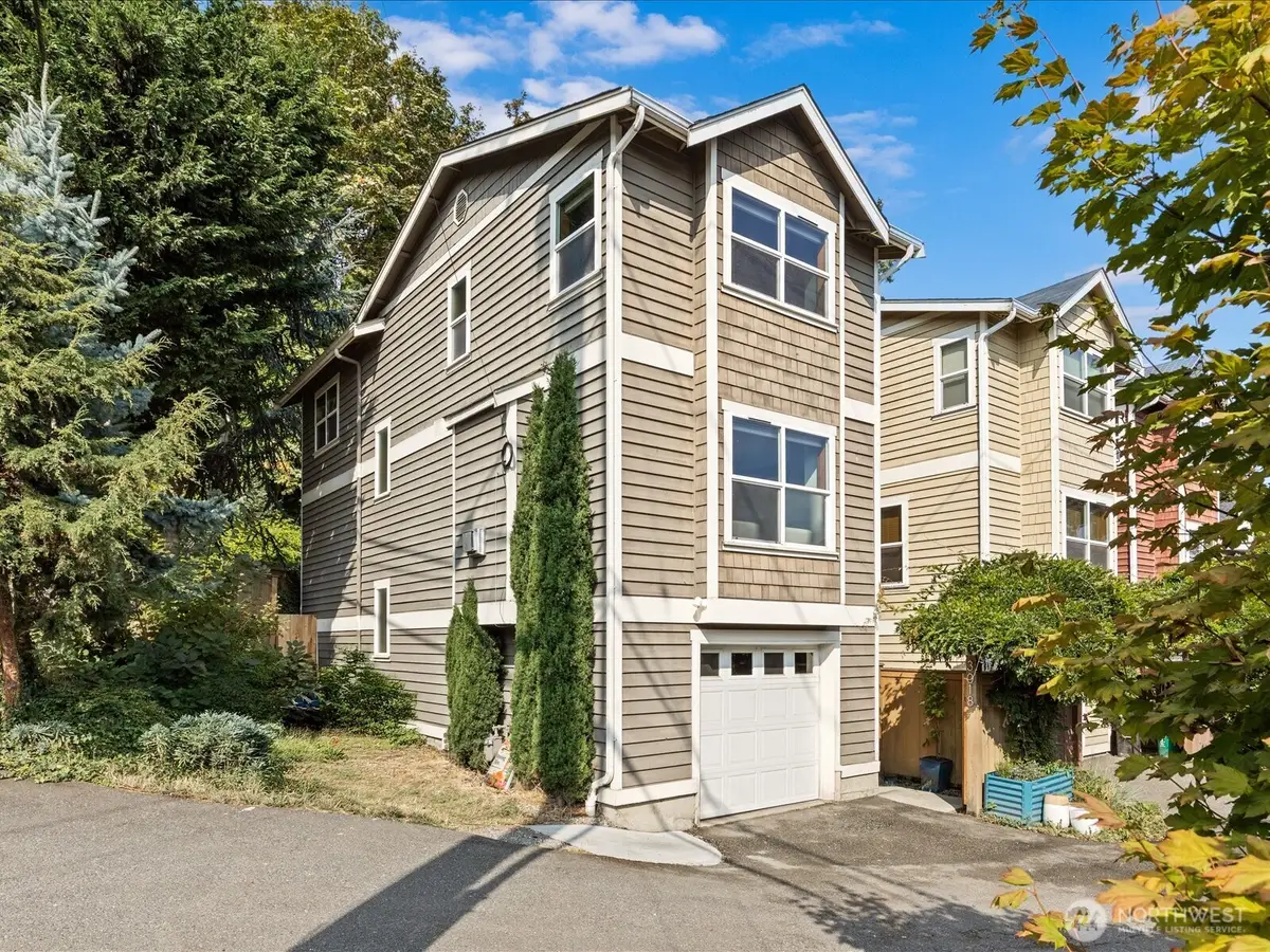 3018 SW Hinds Street, Seattle, WA 98126 - Image #1