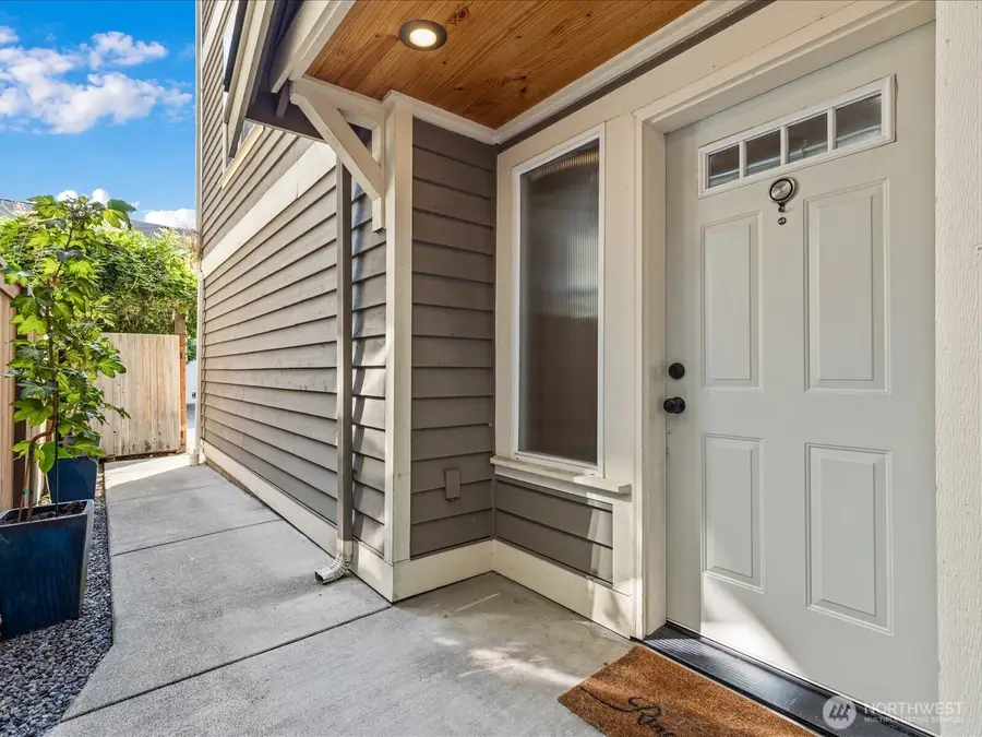 3018 SW Hinds Street, Seattle, WA 98126 - Image #2