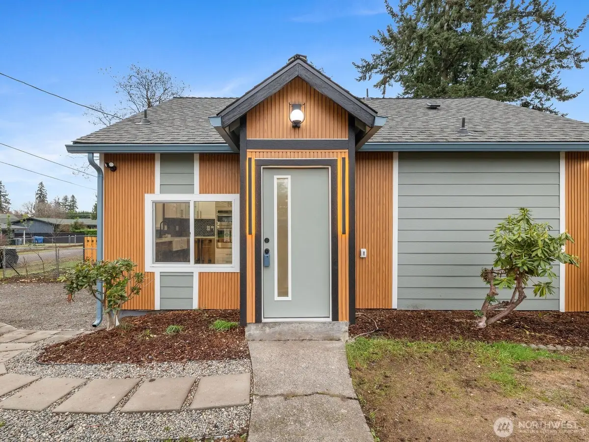 10101 Ainsworth Ave S, Tacoma, WA 98444 - Image #1