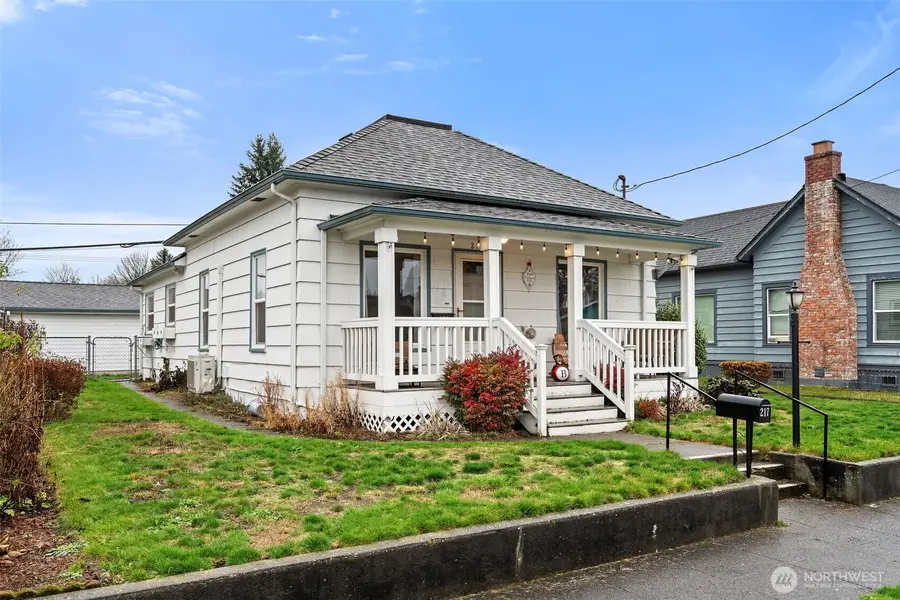 217 E Gilman Avenue, Arlington, WA 98223 - Image #2