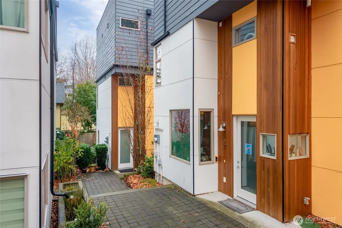 730 25th Avenue S, Seattle, WA 98144 - Image #1